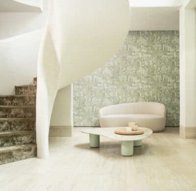Moderne woonkamer met kunstzinnig behang